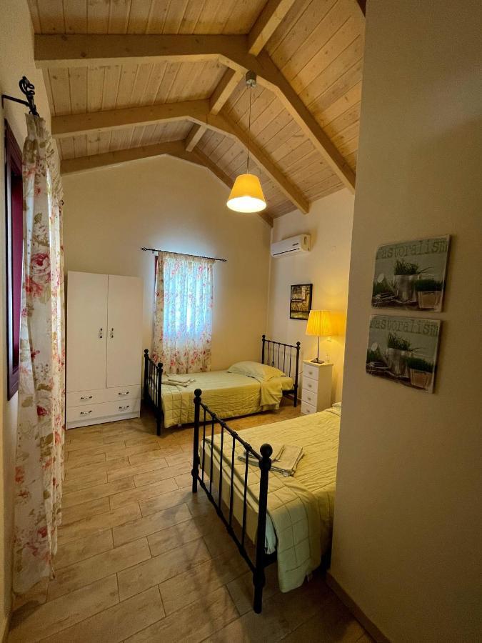 Villa Cottage Kantrillies Fokata Luaran gambar